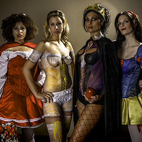 Phoenix ComiCon 2009 Grimm Fairy Tales bodypainting